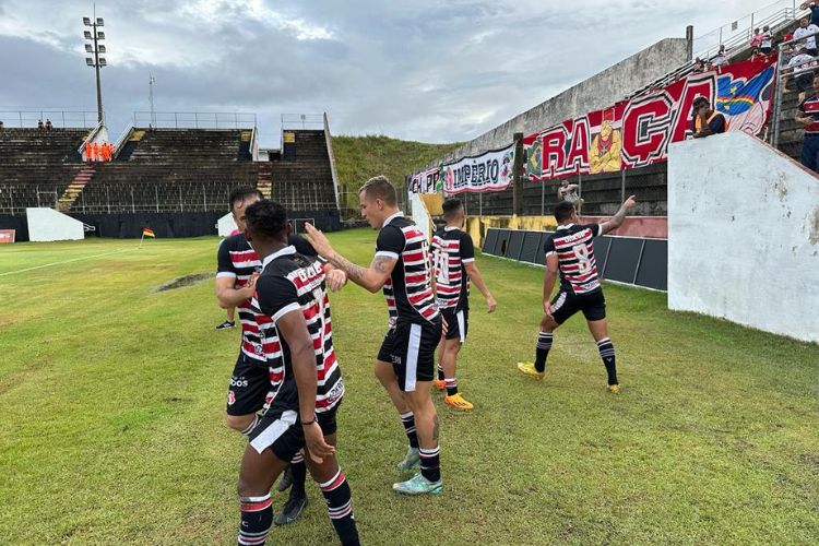 Santa Cruz fica com terceiro lugar no Campeonato Brasileiro